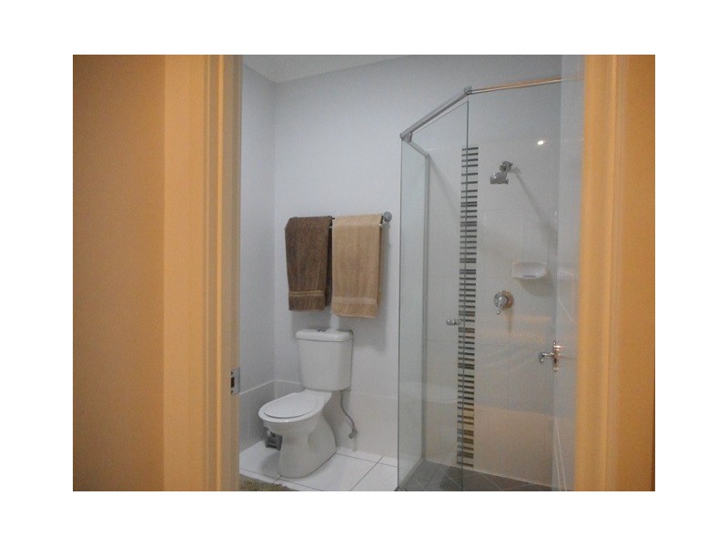 8 Gloucester Street, Waterford QLD 4133