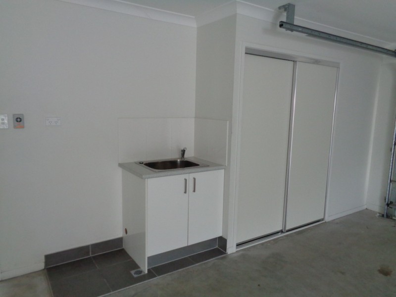 22 Maud St, Windaroo QLD 4207