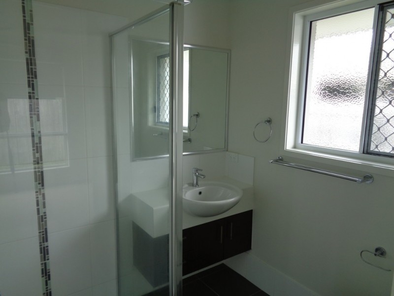 22 Maud St, Windaroo QLD 4207