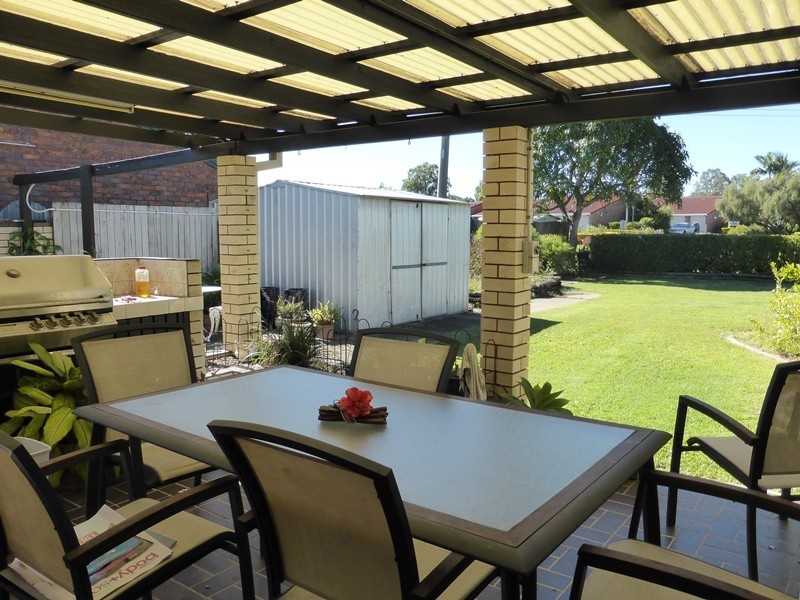 12 Vermont Cres, Mount Warren Park QLD 4207