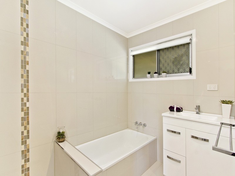 5 Walcha Crt, Beenleigh QLD 4207