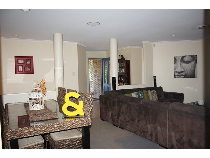 87 Carl Heck Blvd, Windaroo QLD 4207