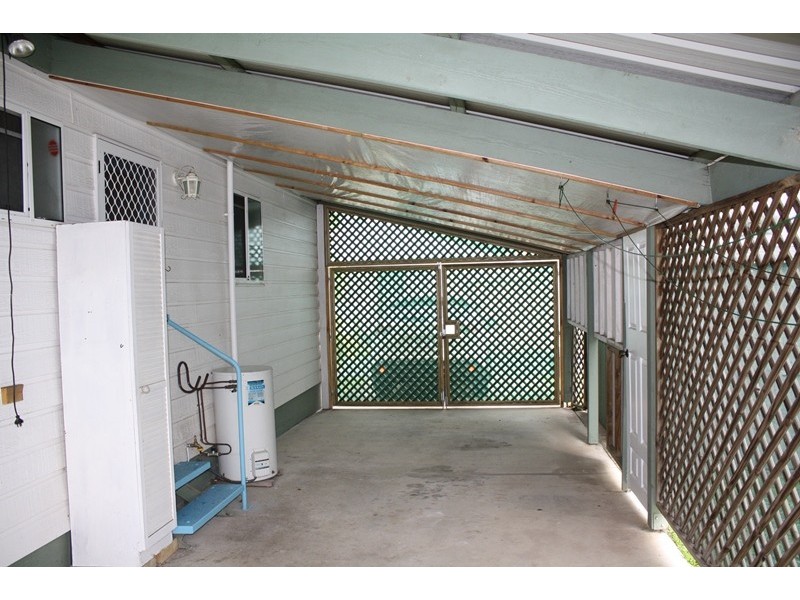 8 Gemstone Crt, Bethania QLD 4205