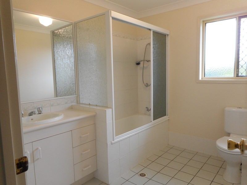 8 Hartwig Cres, Mount Warren Park QLD 4207