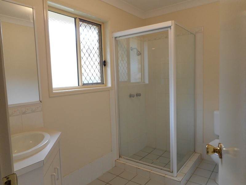 8 Hartwig Cres, Mount Warren Park QLD 4207