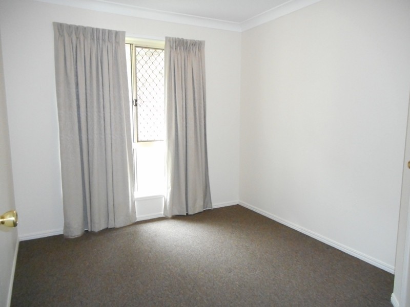 8 Hartwig Cres, Mount Warren Park QLD 4207