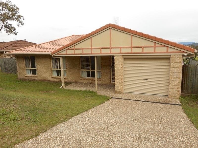 8 Hartwig Cres, Mount Warren Park QLD 4207