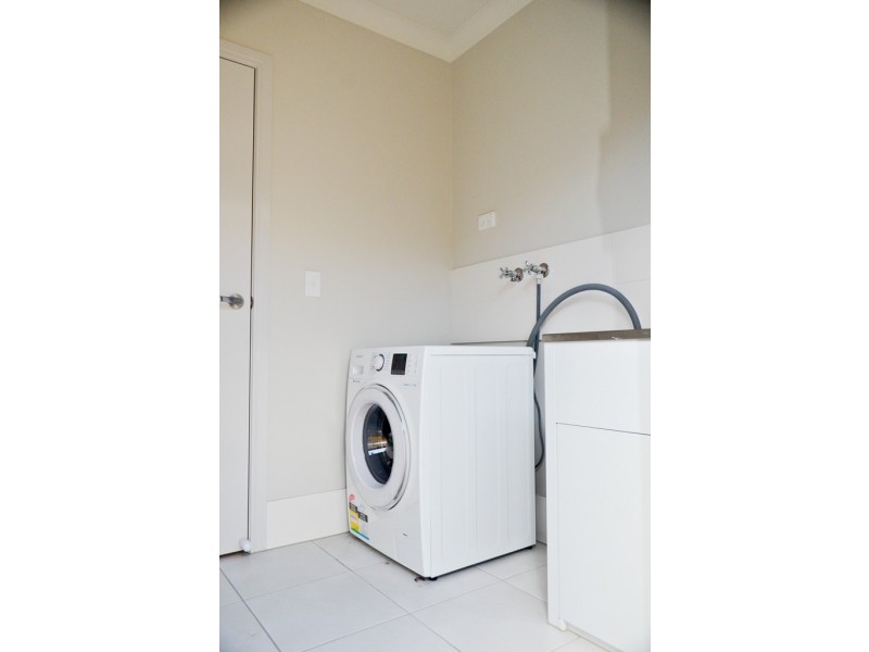 25 Travertine Avenue, Logan Reserve QLD 4133