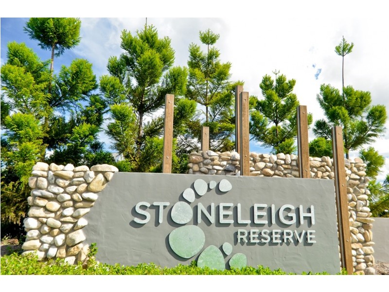 25 Travertine Avenue, Logan Reserve QLD 4133