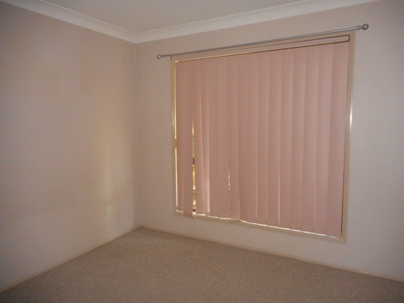 3 Wantana Cres, Edens Landing QLD 4207