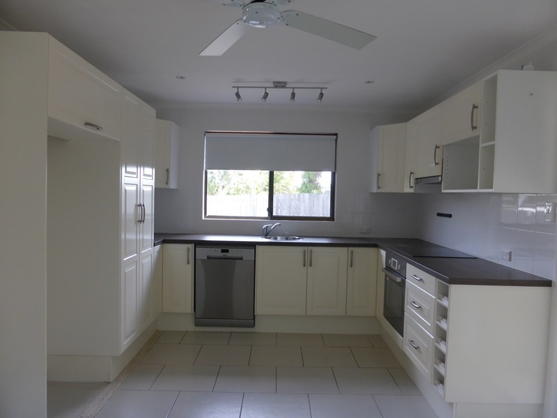 28 Rogers Ave, Beenleigh QLD 4207