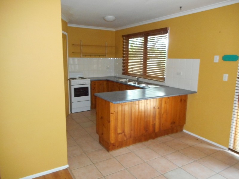 16 Clarendon St, Loganholme QLD 4129