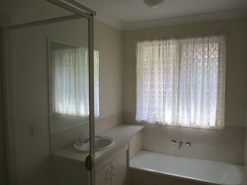 38 Dowling Cres, Eagleby QLD 4207