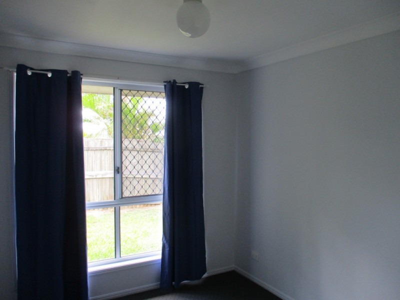 38 Dowling Cres, Eagleby QLD 4207