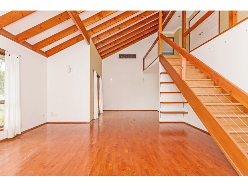 90 Edinburgh Dr, Bethania QLD 4205