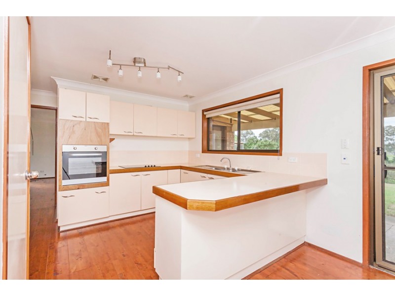 90 Edinburgh Dr, Bethania QLD 4205