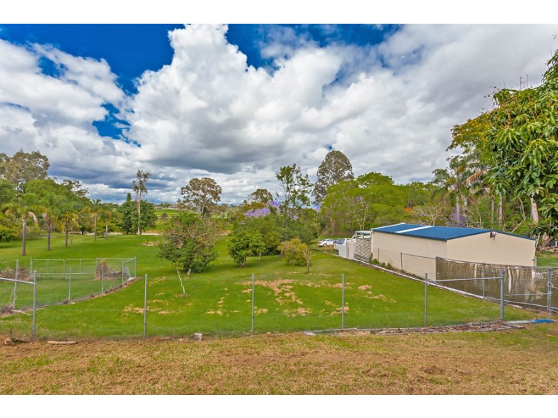 90 Edinburgh Dr, Bethania QLD 4205