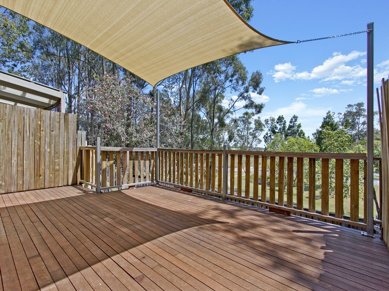2/72 Castile Cres, Edens Landing QLD 4207
