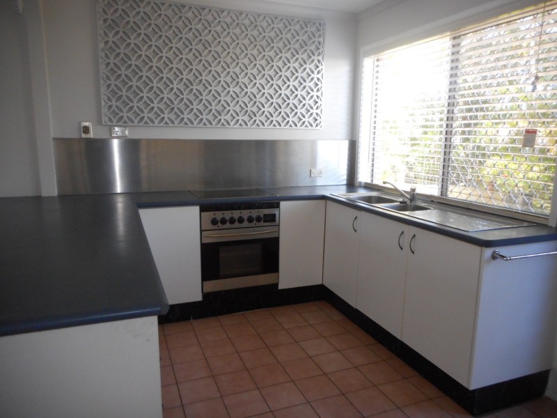 4/15 Pine Ave, Beenleigh QLD 4207