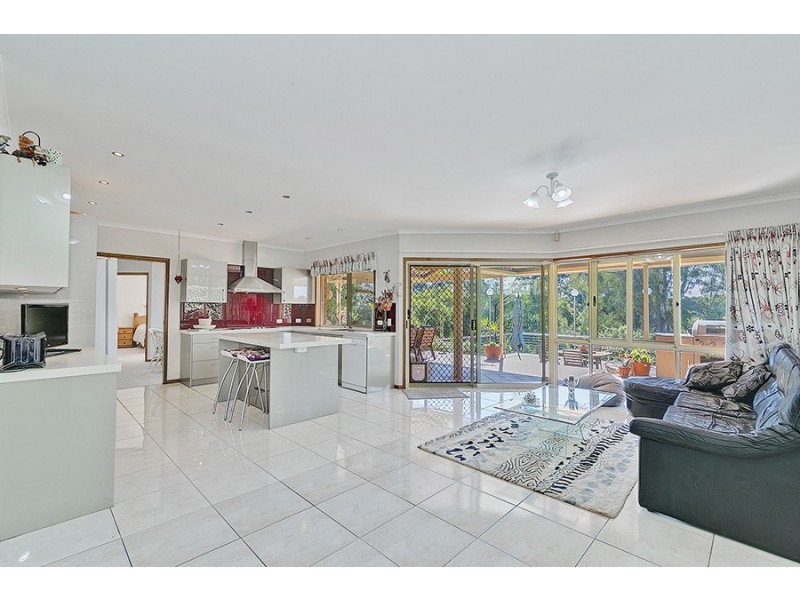 33 Copper Drive, Bethania QLD 4205