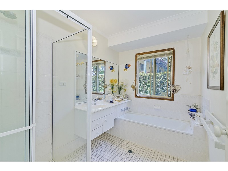 33 Copper Drive, Bethania QLD 4205