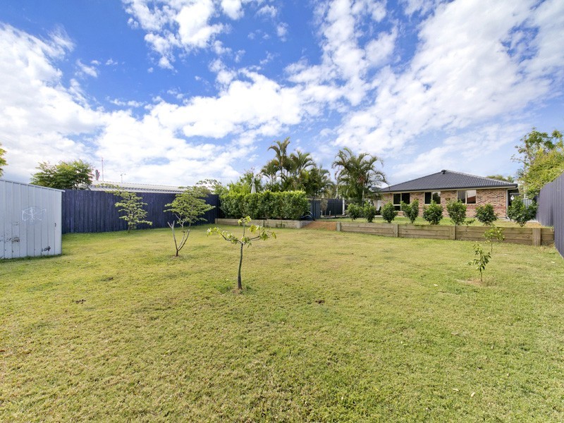 5 Ivanhoe Dr, Bethania QLD 4205