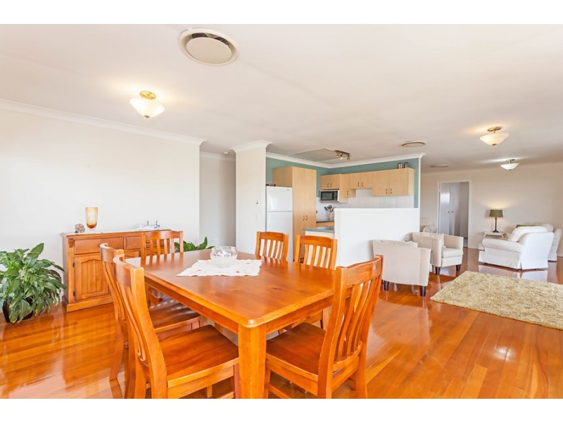 22 Sundar Cres, Tanah Merah QLD 4128