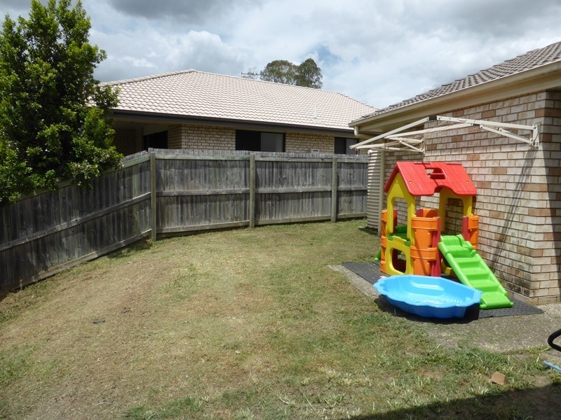 14 Schafer Court, Edens Landing QLD 4207