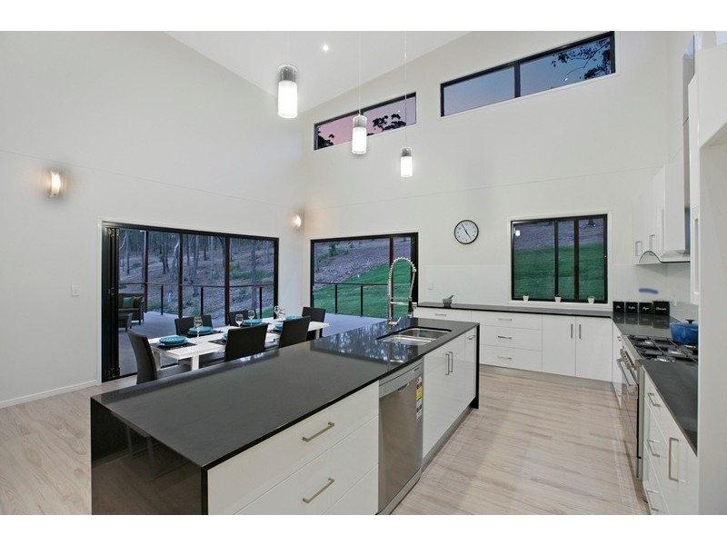 Lot 215 Wuraga Road, Bahrs Scrub QLD 4207