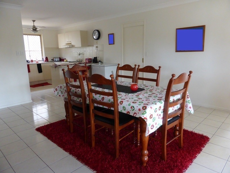 2 Leighton Dr, Edens Landing QLD 4207