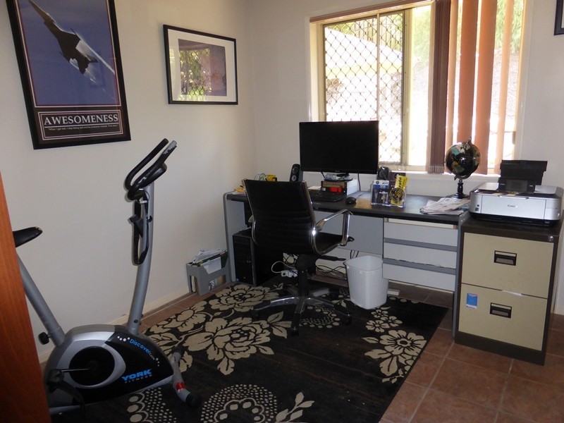 43 Kummara Road, Edens Landing QLD 4207
