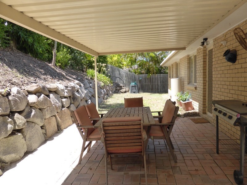 43 Kummara Road, Edens Landing QLD 4207