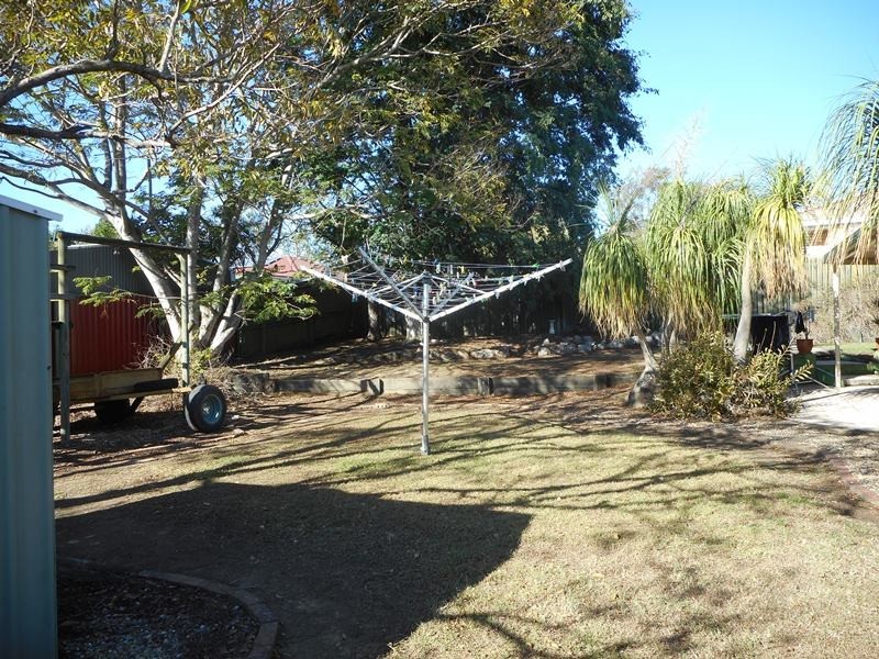 99 Castile Cres, Edens Landing QLD 4207