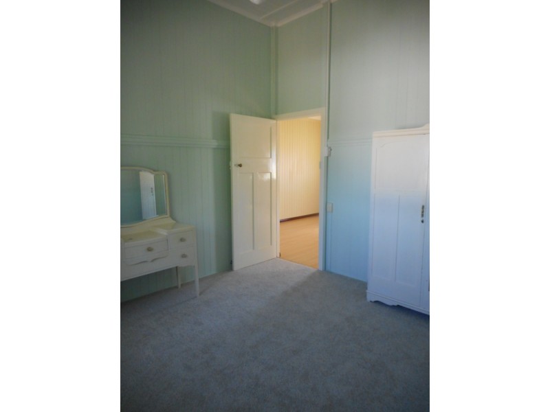 2 Hanover St, Beenleigh QLD 4207
