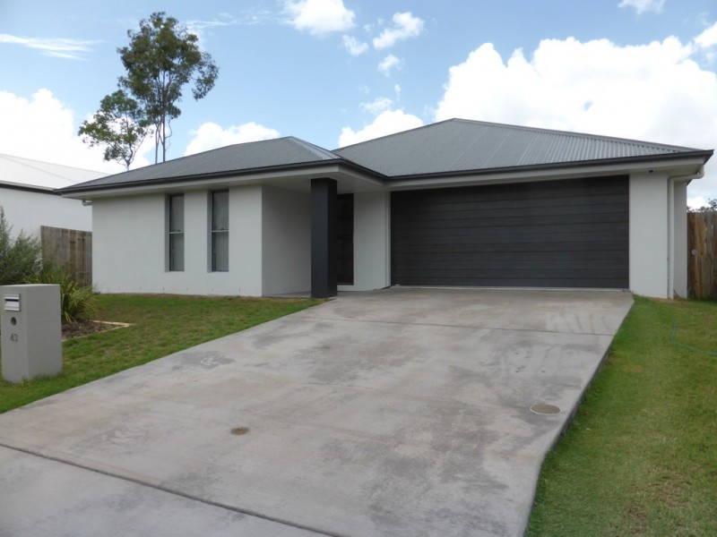 43 Ravensbourne Cct, Waterford QLD 4133
