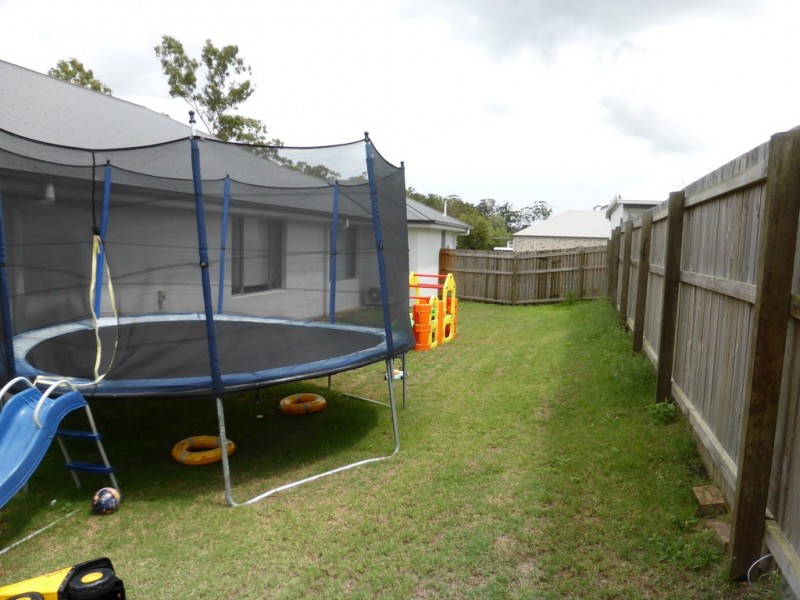 43 Ravensbourne Cct, Waterford QLD 4133