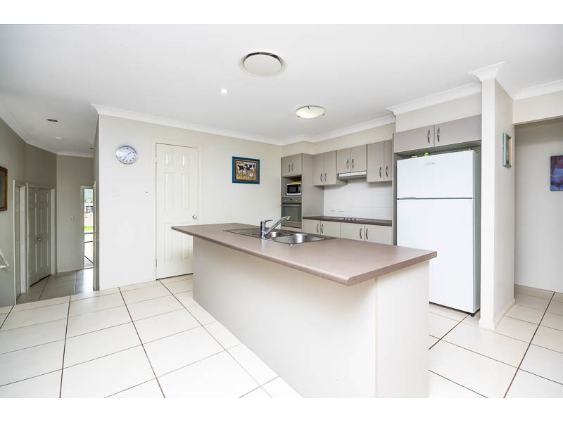 23 Skyline Cct, Windaroo QLD 4207