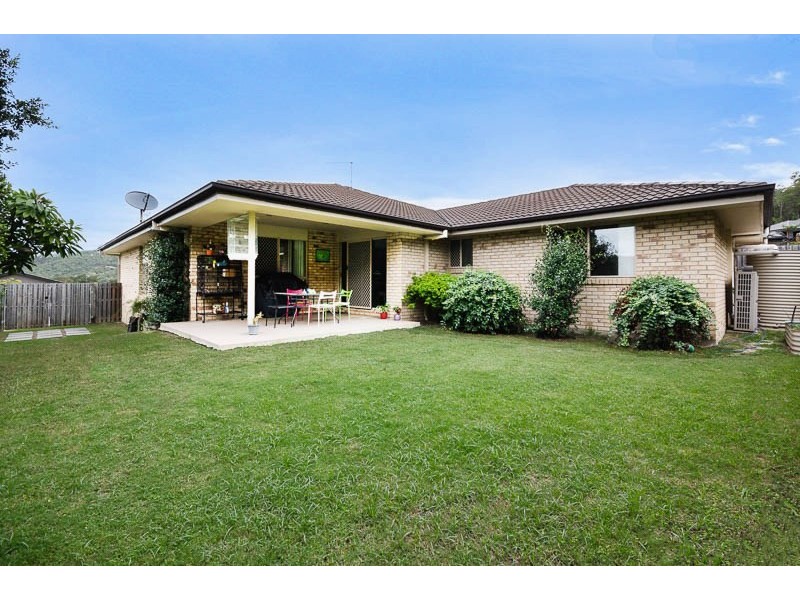 23 Skyline Cct, Windaroo QLD 4207