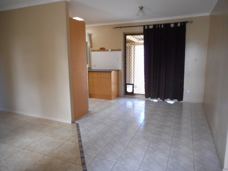 15 Shields St, Mount Warren Park QLD 4207