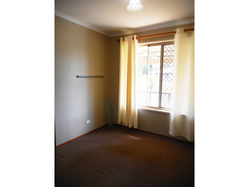 15 Shields St, Mount Warren Park QLD 4207