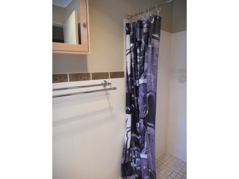 15 Shields St, Mount Warren Park QLD 4207