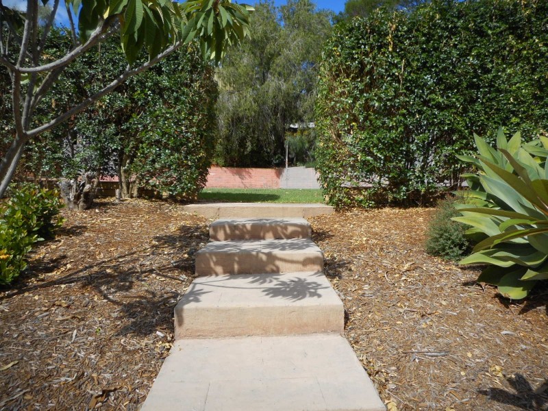 15 Shields St, Mount Warren Park QLD 4207