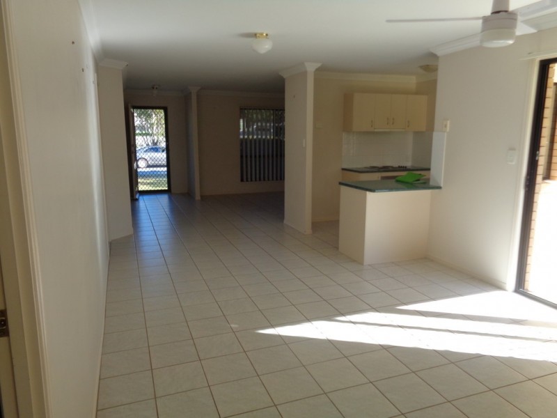 66 Evergreen Ave, Loganlea QLD 4131