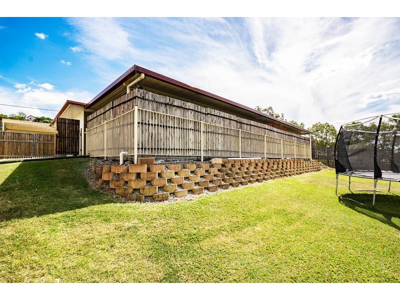 14 Duesbury Cres, Edens Landing QLD 4207