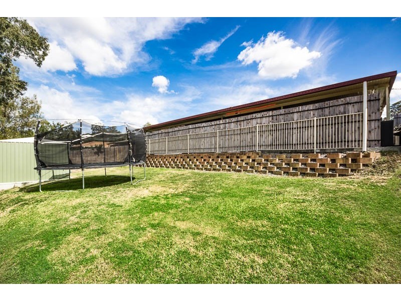 14 Duesbury Cres, Edens Landing QLD 4207