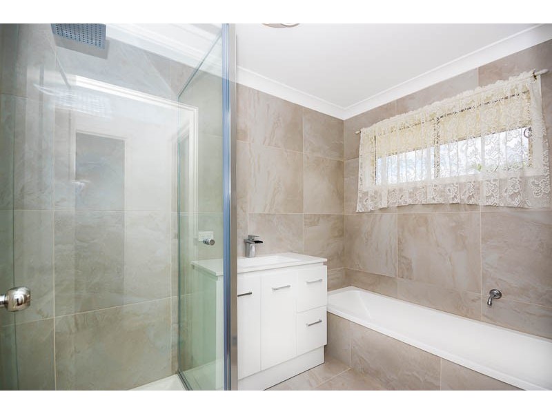 16 Winton Place, Beenleigh QLD 4207