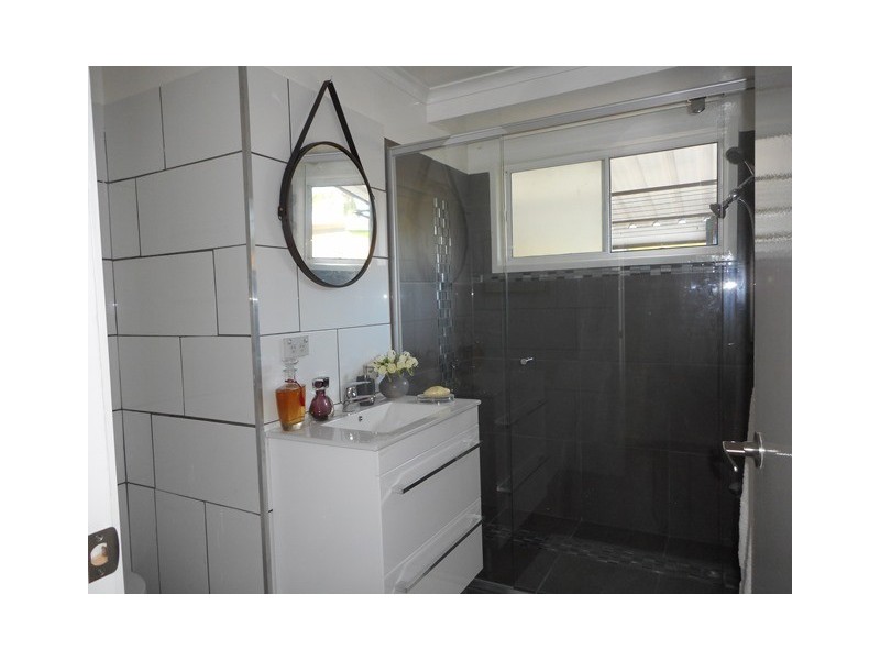 20 Palm Court, Palm Lake Resort, Bethania QLD 4205