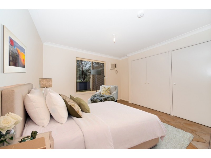 20 Chatfield Street, Edens Landing QLD 4207