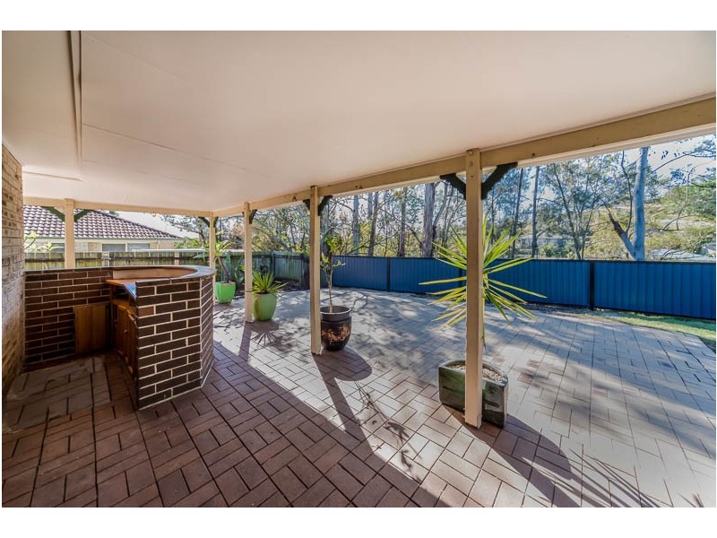 20 Chatfield Street, Edens Landing QLD 4207