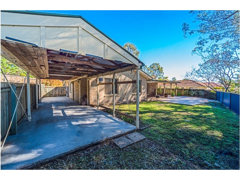 20 Chatfield Street, Edens Landing QLD 4207